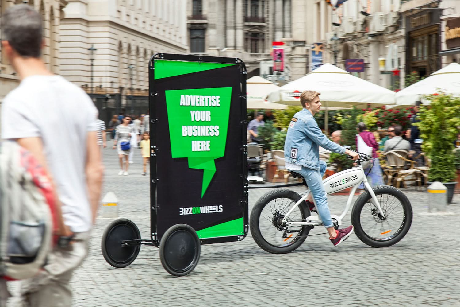 Adbicy L - advertisign bicycle trailer.