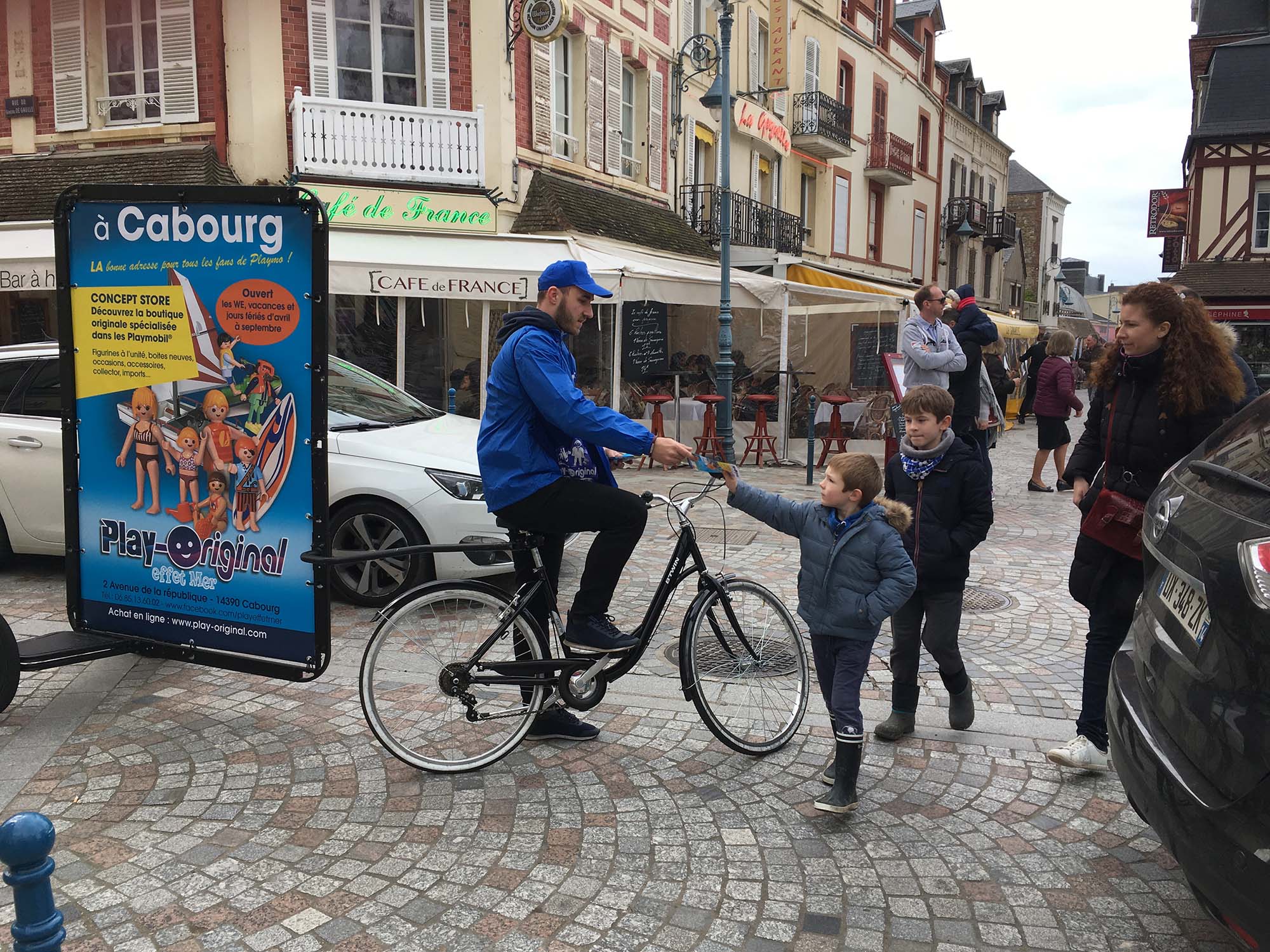 AdBicy bike billboard by Bizz On Wheels