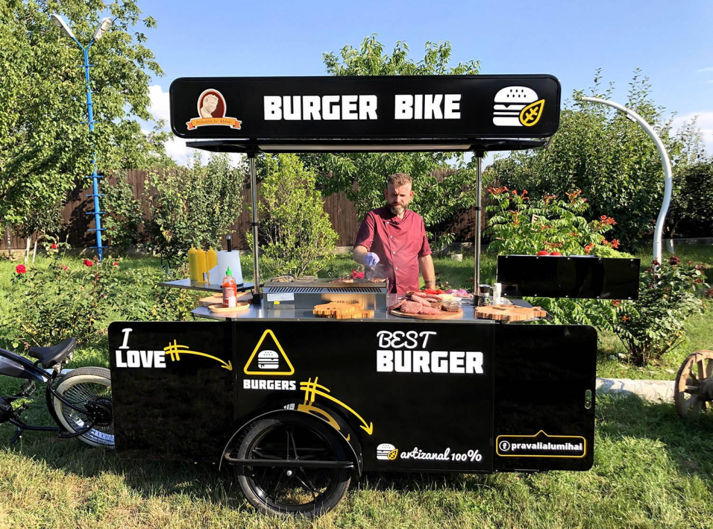 Food Serving Cart on Wheels Design, Function, and Applications.