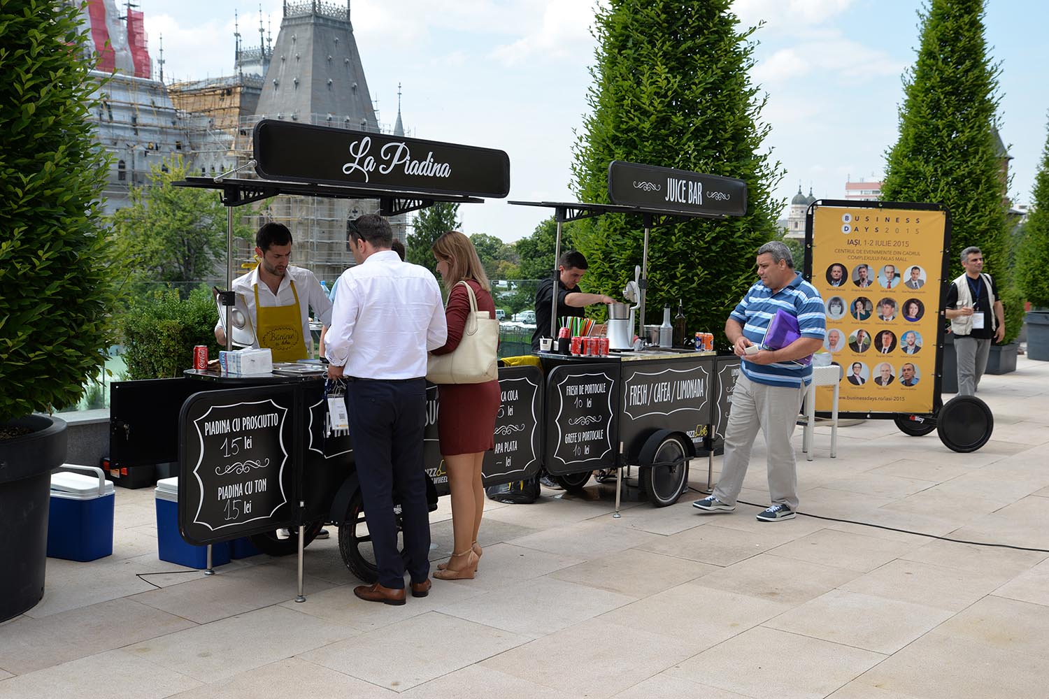 Food and beverage carts manufactured by Bizz On Wheels