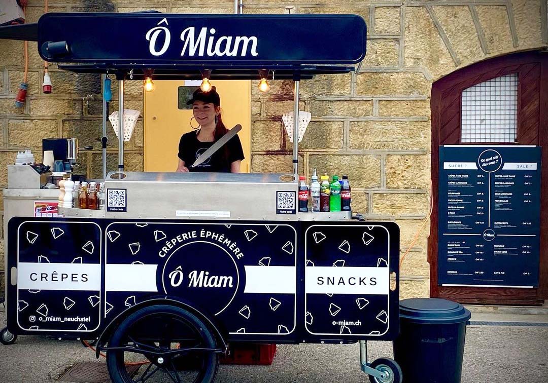 Crepe cart manufactured in Eu by Bizz On Wheels